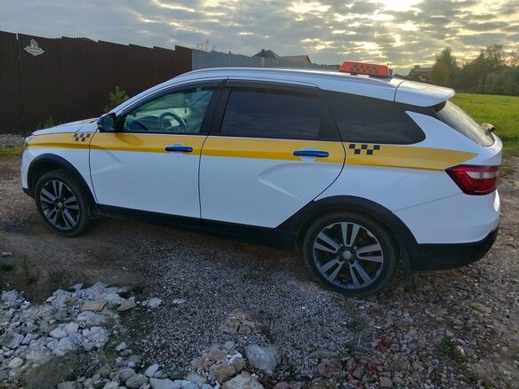 2021 Lada (ВАЗ) Vesta SW Cross I, белый, 1150000 рублей - вид 3