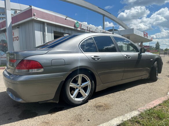 2002 BMW 7 серии 745i IV (E65/E66), серый, 550000 рублей - вид 10