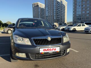 2010 Skoda Octavia DSG7 II (A5) Рестайлинг, серый, 700000 рублей, вид 4