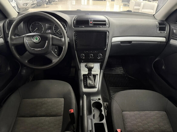 2013 Skoda Octavia II (A5) Рестайлинг, бежевый, 650000 рублей - вид 12