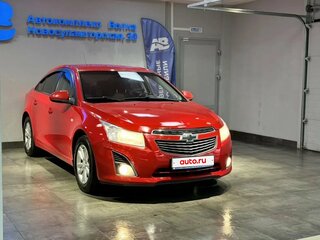 2013 Chevrolet Cruze I Рестайлинг, красный, 725000 рублей, вид 3