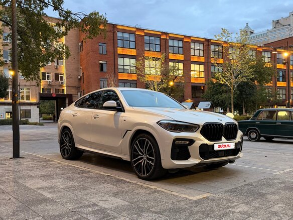 2019 BMW X6 30d III (G06), белый, 8000000 рублей - вид 1