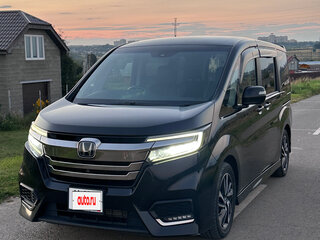 2017 Honda Stepwgn V, чёрный, 2300000 рублей, вид 2