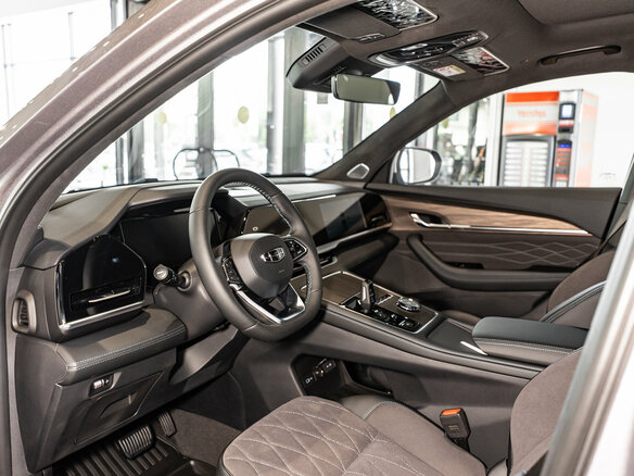 2026 Geely Monjaro I Рестайлинг, серый, 4954990 рублей - вид 7