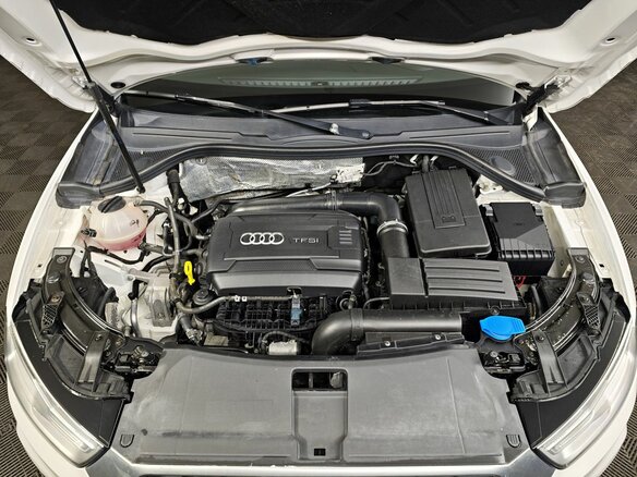 2015 Audi Q3 I (8U) Рестайлинг, белый, 1791000 рублей - вид 10