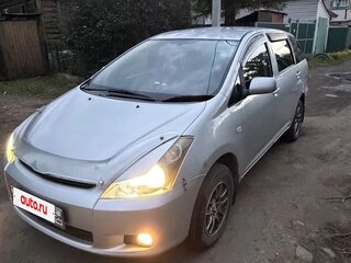 2005 Toyota Wish I, серебристый, 790000 рублей, вид 1