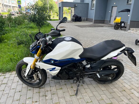 2021 BMW G 310 R, белый, 550000 рублей - вид 3