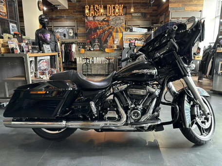 2016 Harley-Davidson Street Glide Special, чёрный, 1870000 рублей, вид 2