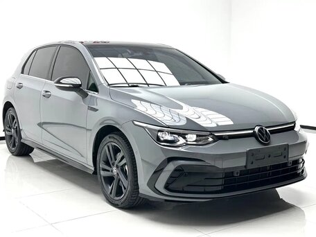 2023 Volkswagen Golf VIII, серый, 2030000 рублей, вид 1