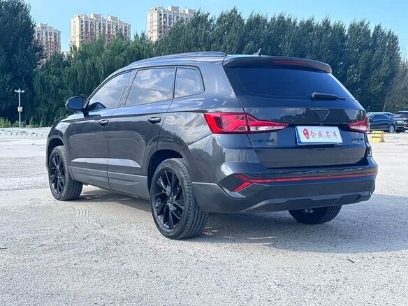 2022 Jetta VS7 I Рестайлинг 1, чёрный - вид 3