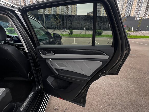2023 Volkswagen Tayron I Рестайлинг, коричневый, 2960000 рублей - вид 19