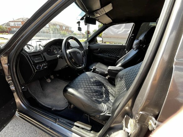 2009 Lada (ВАЗ) Priora I, коричневый, 400000 рублей - вид 4