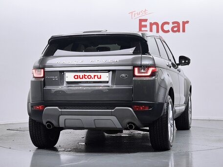 2018 Land Rover Range Rover Evoque I Рестайлинг, серебристый, 2080000 рублей, вид 4
