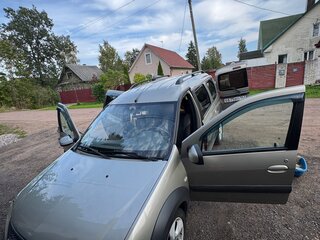 2017 Lada (ВАЗ) Largus Cross I, серый, 650000 рублей, вид 1