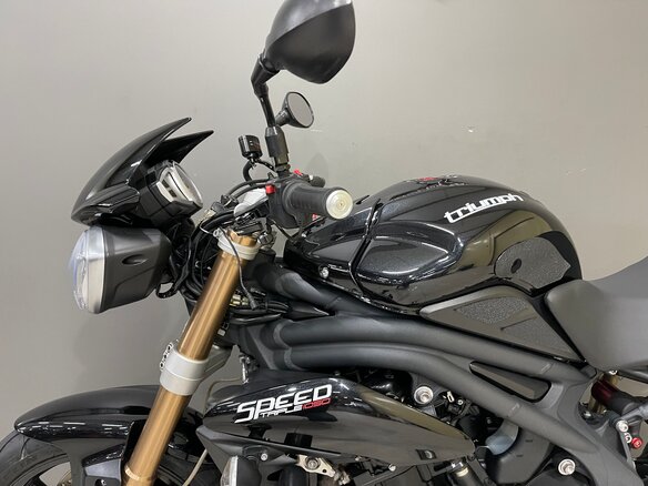 2013 Triumph Speed Triple, чёрный, 680000 рублей - вид 6