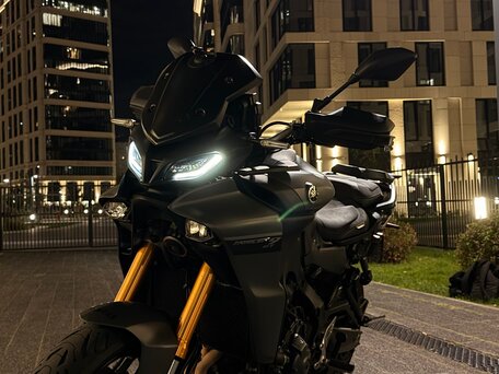 2021 Yamaha Tracer 9, серый, 1199000 рублей, вид 5