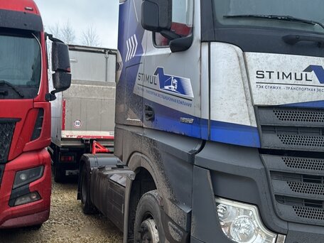2023 Mercedes-Benz Actros, серый, 9560000 рублей, вид 4