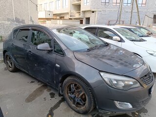 2011 Opel Astra J, серый, 550000 рублей, вид 2