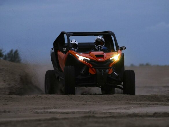 2026 CFMoto ZFORCE Z10-4 EPS, оранжевый, 3579900 рублей - вид 10