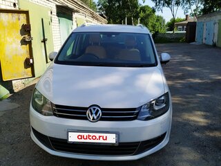 2011 Volkswagen Sharan II, белый, 1090000 рублей, вид 2