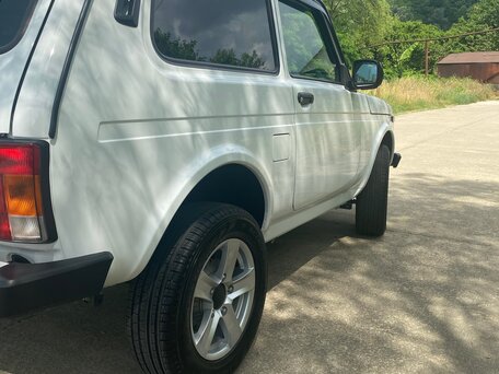 2024 Lada (ВАЗ) Niva Legend I, белый, 810000 рублей, вид 4
