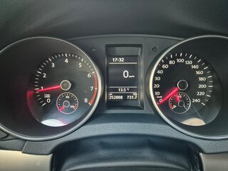 2011 Volkswagen Golf VI, голубой, 380000 рублей, вид 2