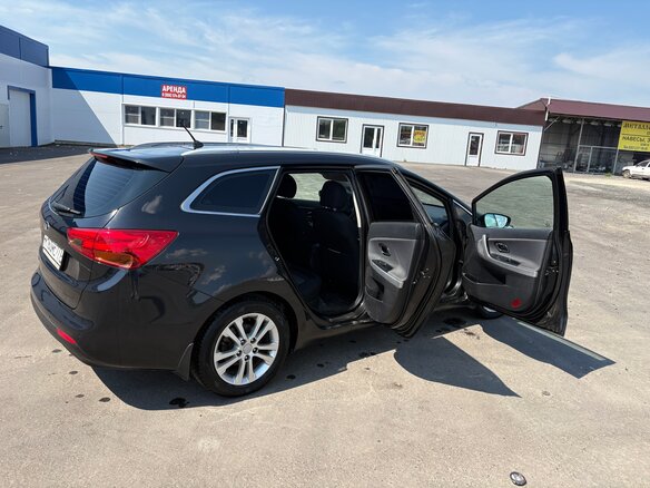 2014 Kia Ceed II, чёрный, 1400000 рублей - вид 8