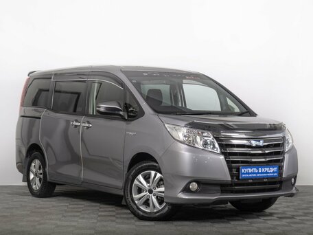 Toyota Noah III (R80)