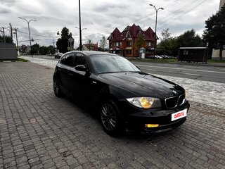 2008 BMW 1 серии 116i I (E81/E82/E87/E88) Рестайлинг, чёрный, 620000 рублей, вид 3