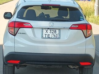 2020 Honda Vezel I Рестайлинг, белый, 2510000 рублей, вид 2