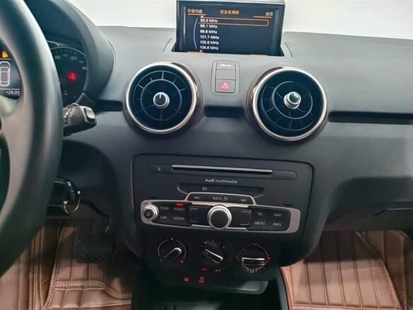 2016 Audi A1 I (8X) Рестайлинг, пурпурный, 970777 рублей - вид 6