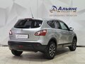 2013 Nissan Qashqai I Рестайлинг, серебристый, 1110000 рублей - вид 2