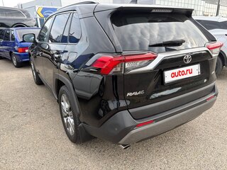 2021 Toyota RAV4 V (XA50), чёрный, 3590000 рублей, вид 5