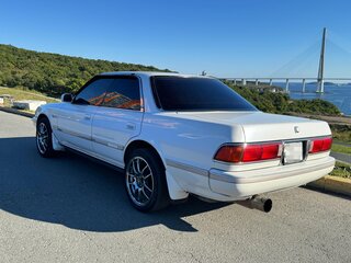 1991 Toyota Mark II VI (X80), белый, 660000 рублей, вид 4