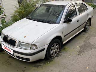 2003 Skoda Octavia I (A4) Рестайлинг, белый, 120000 рублей, вид 1