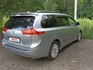 2010 Toyota Sienna III, серый, 1990000 рублей, вид 4