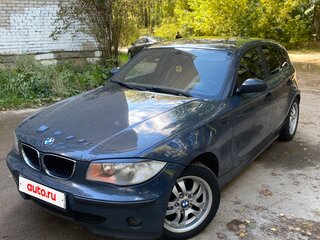 2005 BMW 1 серии 116i I (E81/E82/E87/E88), серый, 700000 рублей, вид 1