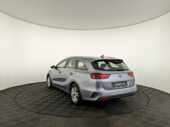 2020 Kia Ceed III, серый, 1600000 рублей - вид 6