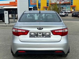2014 Kia Rio III, серебристый, 950000 рублей, вид 5