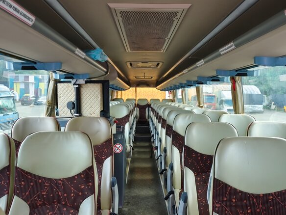 2014 King Long XMQ6129Y, золотистый, 4100000 рублей - вид 9