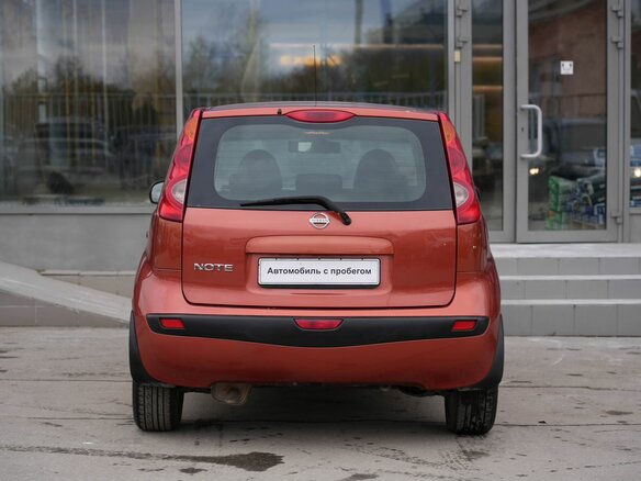 2007 Nissan Note I, оранжевый, 530000 рублей - вид 5