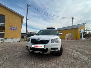 2015 Skoda Yeti I Рестайлинг, белый, 1100000 рублей, вид 2