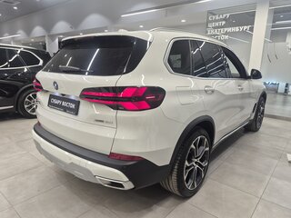 2024 BMW X5 40i IV (G05/G18) Рестайлинг, белый, 11190000 рублей, вид 5