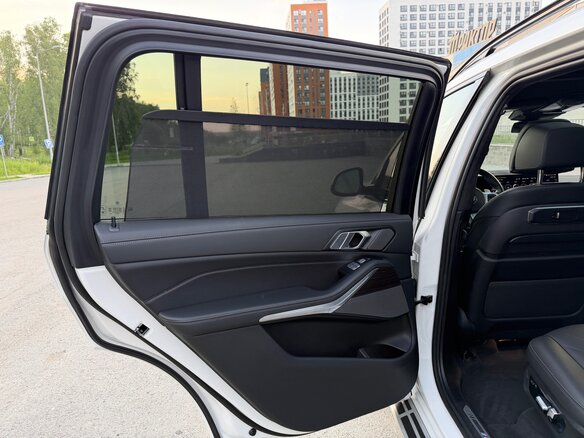 2023 BMW X7 40i I (G07) Рестайлинг, белый, 11200000 рублей - вид 14