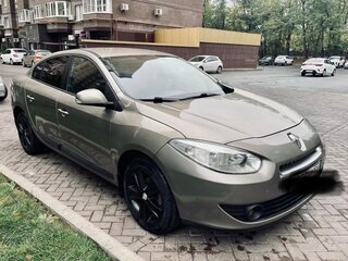 2010 Renault Fluence I, бежевый, 670000 рублей, вид 2
