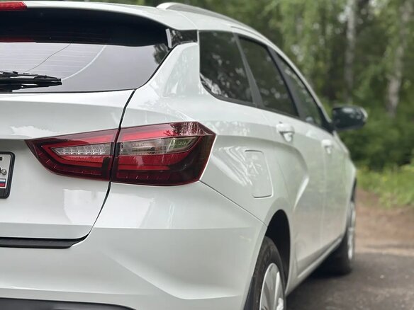 2024 Lada (ВАЗ) Vesta SW I Рестайлинг (NG), белый, 1450000 рублей - вид 6