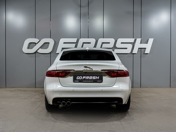 2016 Jaguar XF II, белый, 1749000 рублей - вид 3