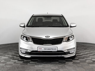 2015 Kia Rio III Рестайлинг, серебристый, 879000 рублей, вид 2
