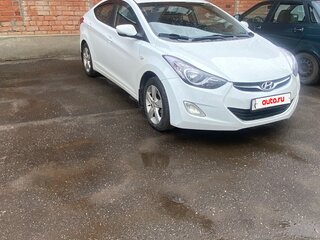 2013 Hyundai Elantra V (MD), белый, 750000 рублей, вид 2