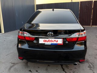 2017 Toyota Camry VII (XV50) Рестайлинг 2, чёрный, 1650000 рублей, вид 4